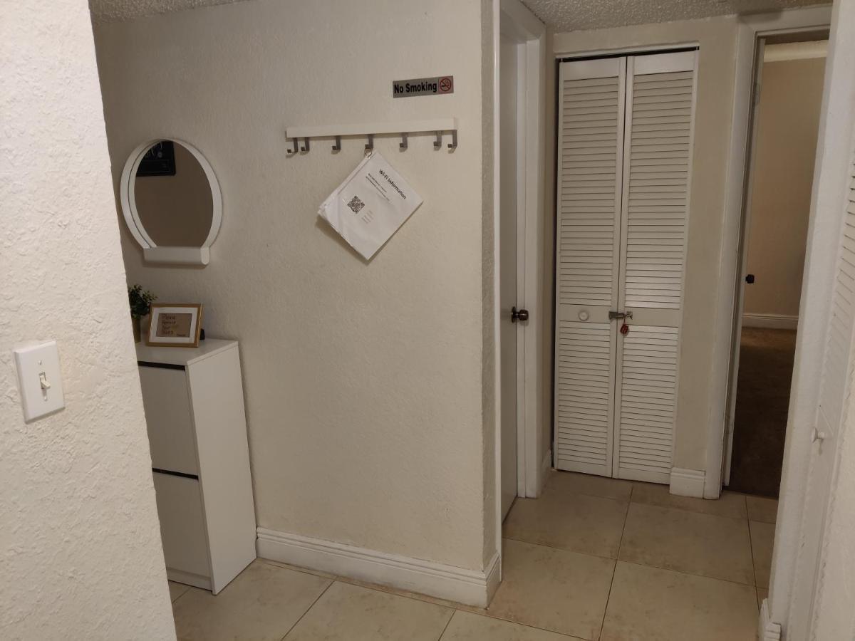 Centauri Vacation Rentals Beautiful 2-Bedroom Condo, Near All Orlando Attractions, Free Parking & Wi-Fi, King Bed, #1 ภายนอก รูปภาพ