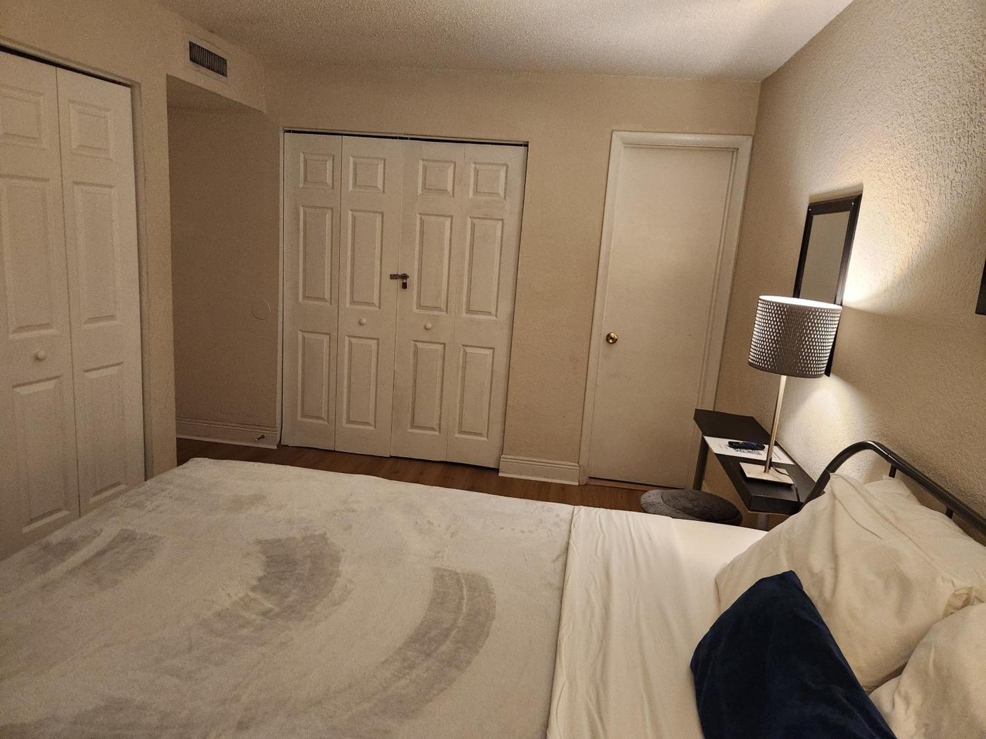 Centauri Vacation Rentals Beautiful 2-Bedroom Condo, Near All Orlando Attractions, Free Parking & Wi-Fi, King Bed, #1 ภายนอก รูปภาพ