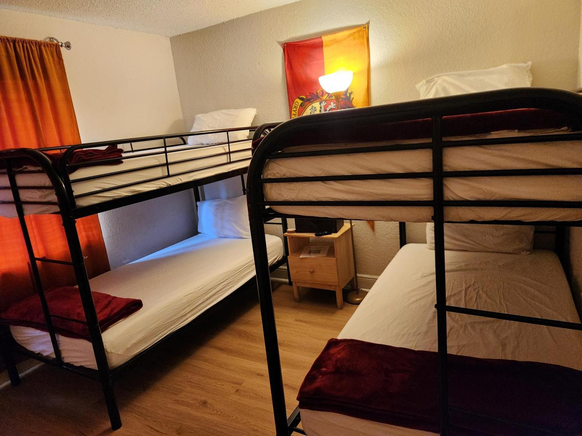 Centauri Vacation Rentals Beautiful 2-Bedroom Condo, Near All Orlando Attractions, Free Parking & Wi-Fi, King Bed, #1 ภายนอก รูปภาพ